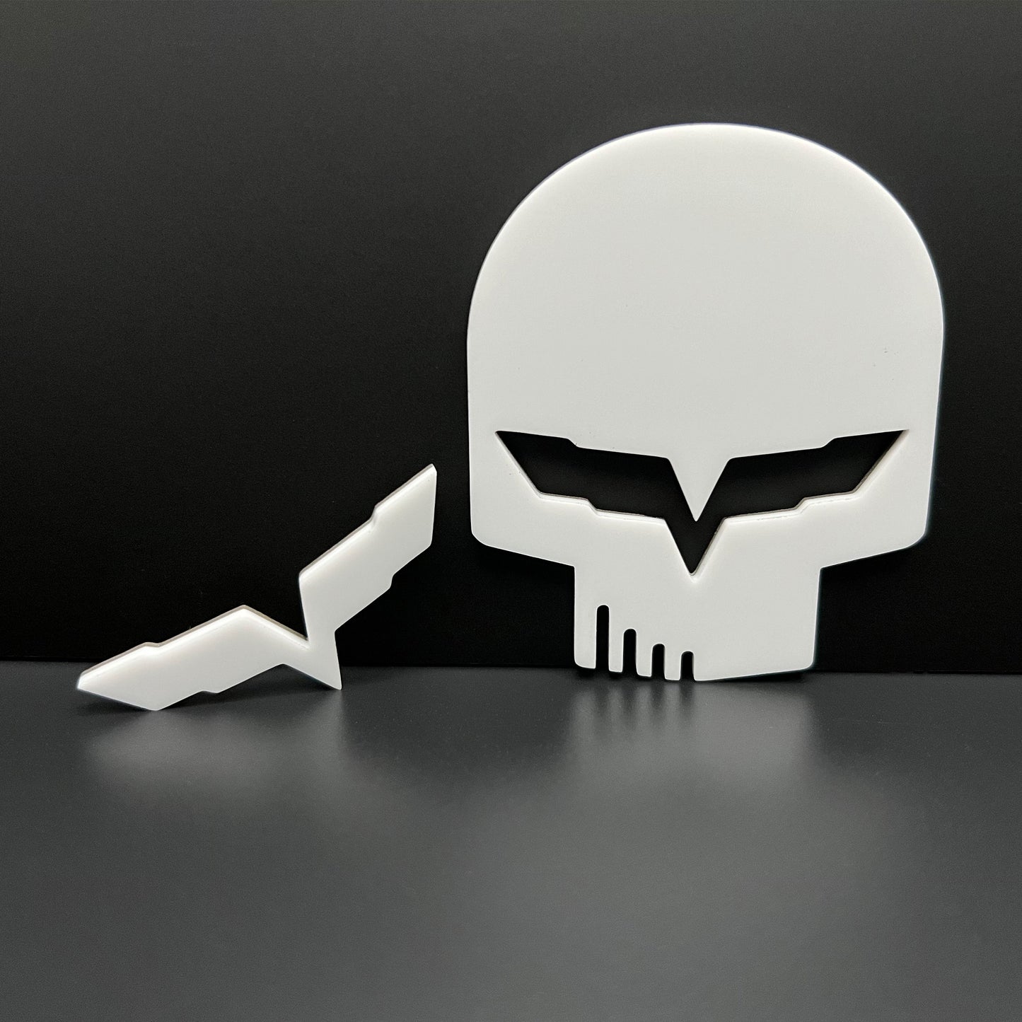 FMSgear Jake skull badge for Corvette white skull emblem with lightning bolt design